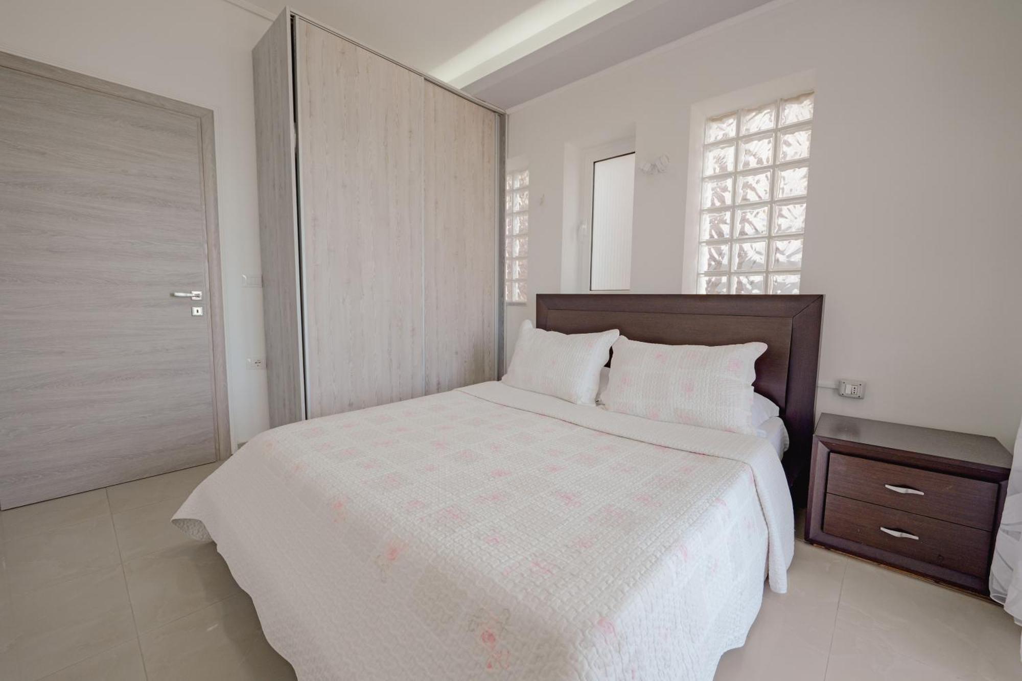 Villa Xika Sarandë Exteriör bild